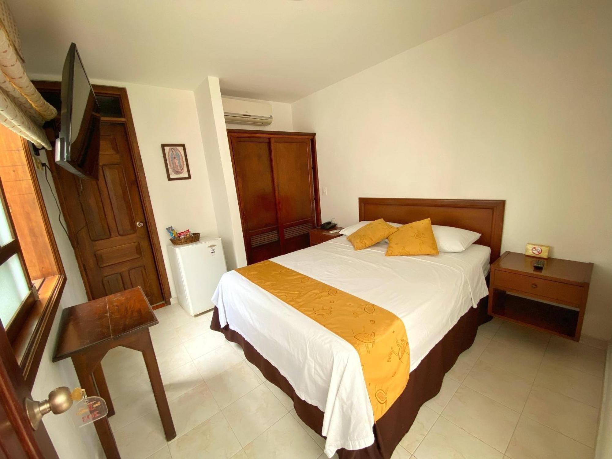 Hotel San Julian Buga Exterior photo